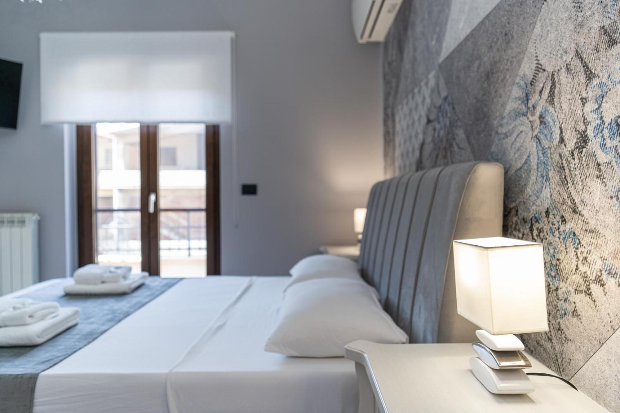B&B Golden House & Spa Rose Экстерьер фото