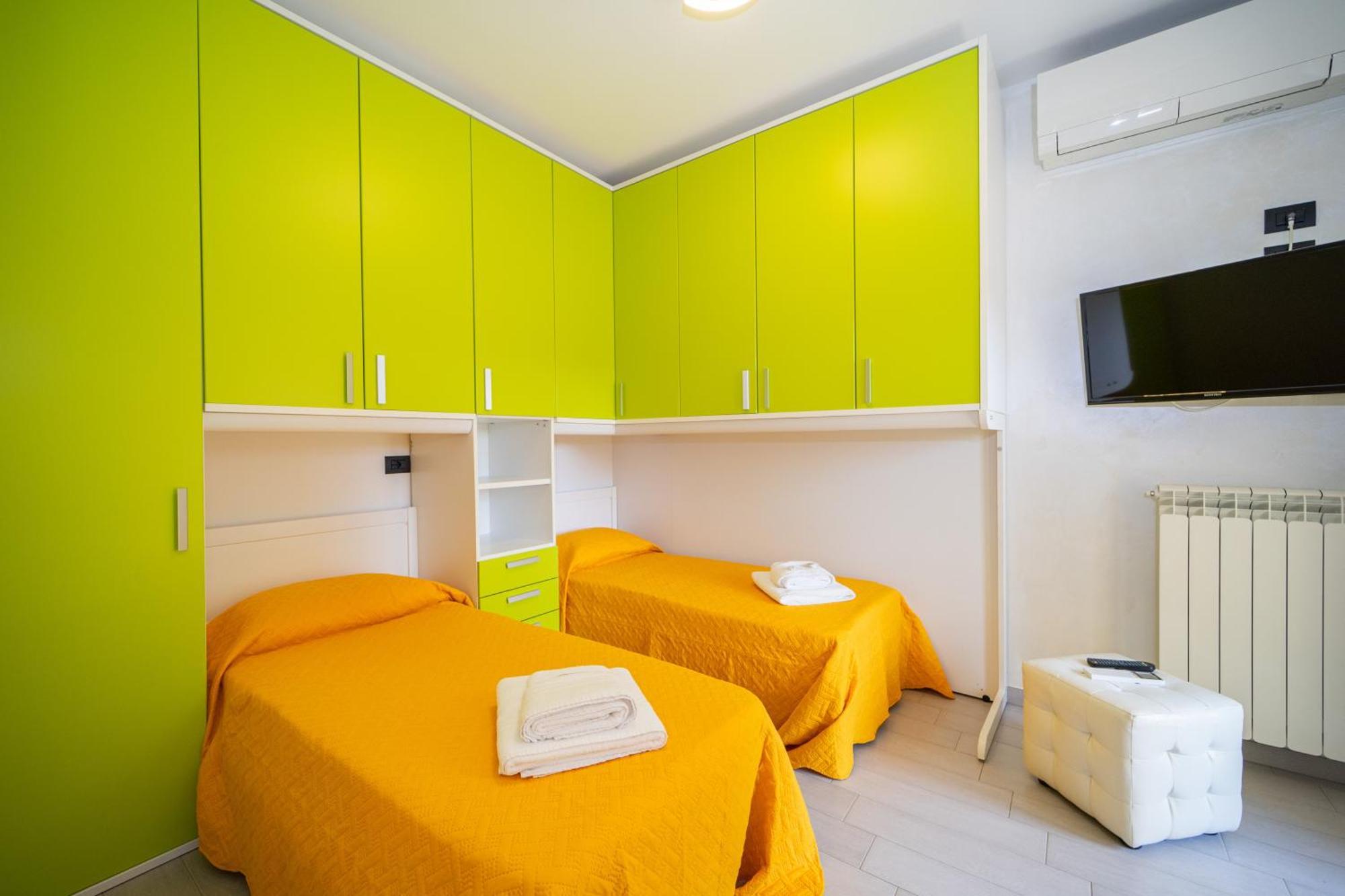 B&B Golden House & Spa Rose Экстерьер фото